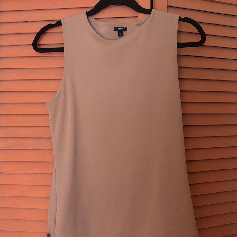 Express Body Contour Beige Top